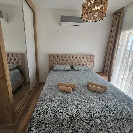 Luxury At Four Seasons Life 2 14-b Appartement *